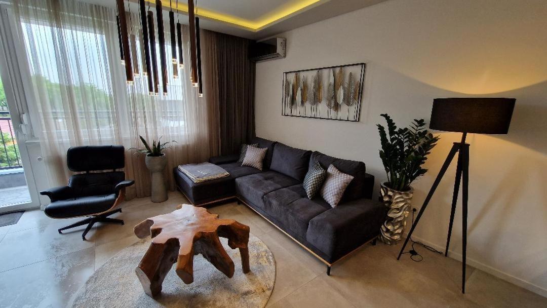 Family Resort Subotica Apartments Luaran gambar